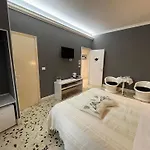 Tiburtina Garden Bed & Breakfast 4*