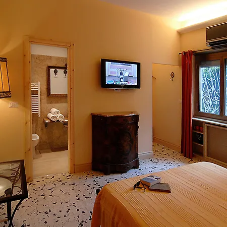 فندق مبيت وإفطار Tiburtina Garden