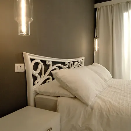 Tiburtina Garden فندق مبيت وإفطار