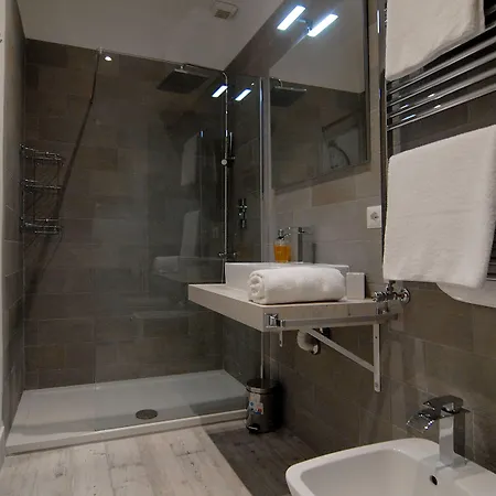 فندق مبيت وإفطار Tiburtina Garden روما