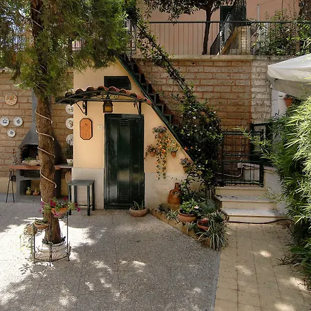 Tiburtina Garden فندق مبيت وإفطار 4*