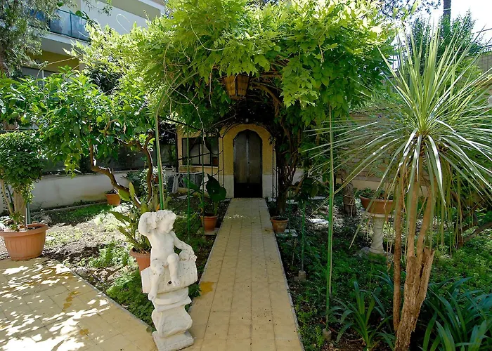 Nocleg ze śniadaniem Tiburtina Garden