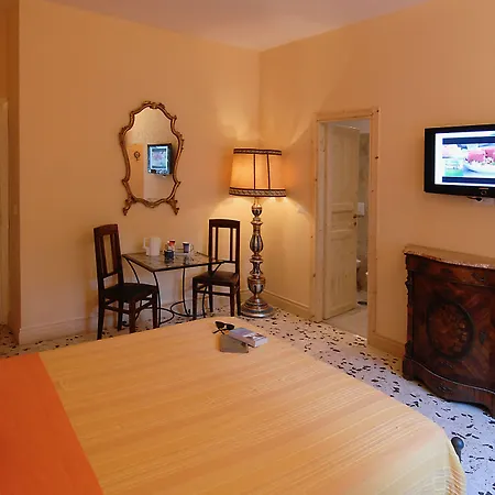 Tiburtina Garden 4*