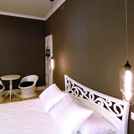 Tiburtina Garden 4*