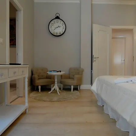 Tiburtina Garden B&B 로마