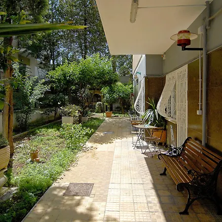 Tiburtina Garden 4*